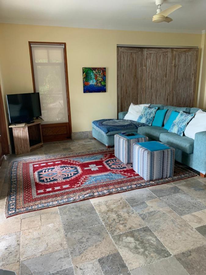 Beachfront Dolphin Cabin Oak Beach Extérieur photo